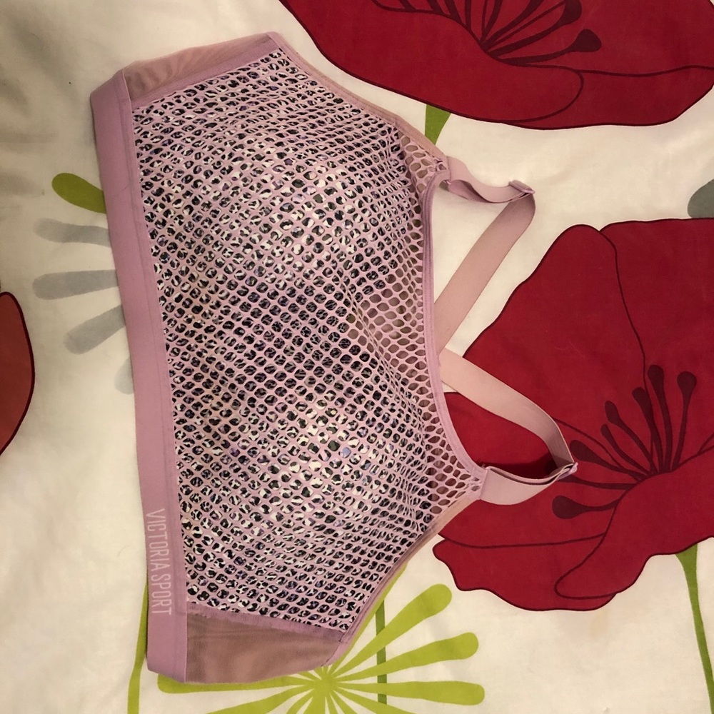 Victoria’s Secret - The Ultimate Cross Train bra